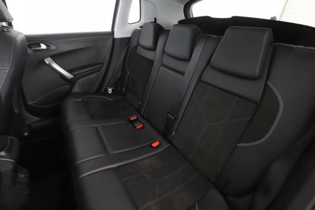 Peugeot 2008 image 5