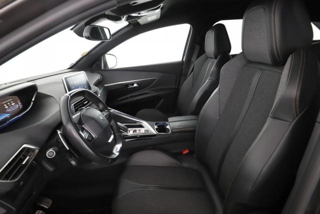 Peugeot 3008 image 2