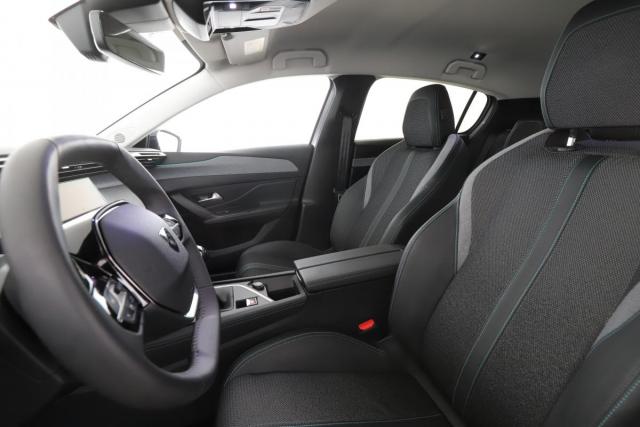Peugeot 308 image 8