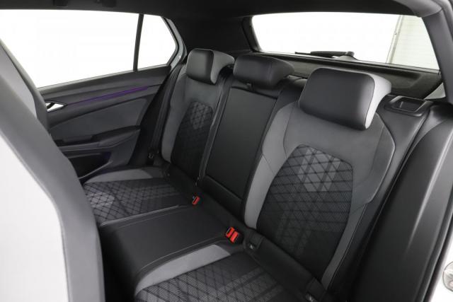 Volkswagen Golf image 6