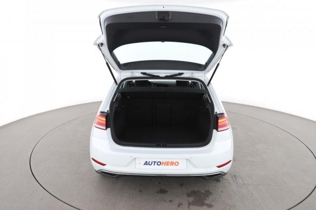 Volkswagen Golf image 1