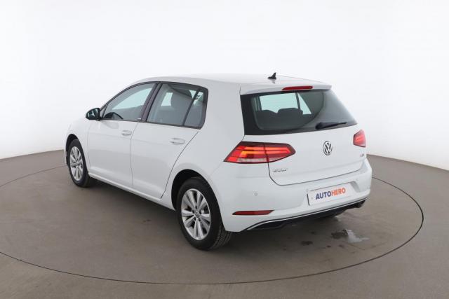 Volkswagen Golf image 7