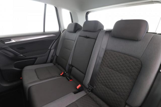 Volkswagen Golf Sportsvan image 7