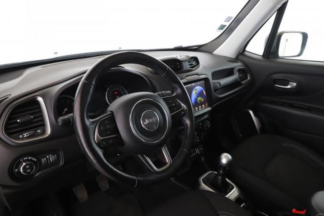 Jeep Renegade image 2