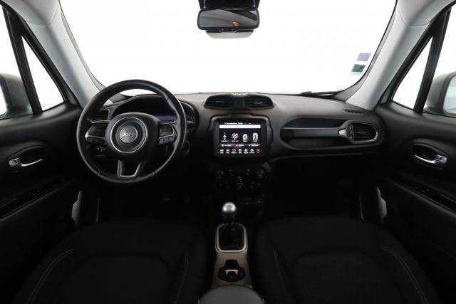 Jeep Renegade image 6