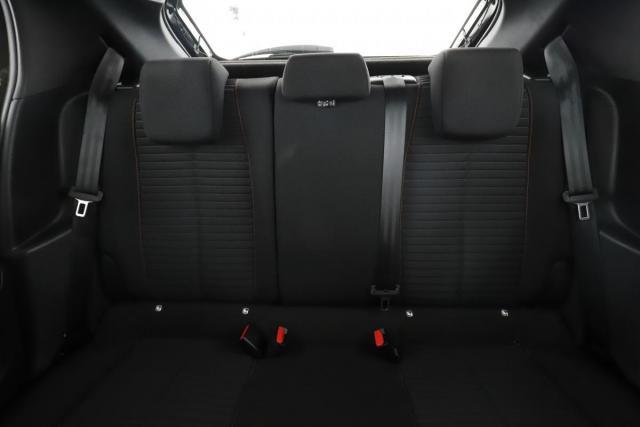 Peugeot 208 image 4