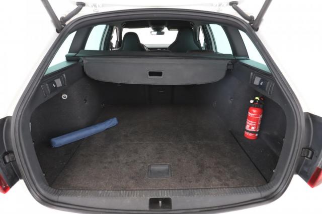 Skoda Octavia image 6