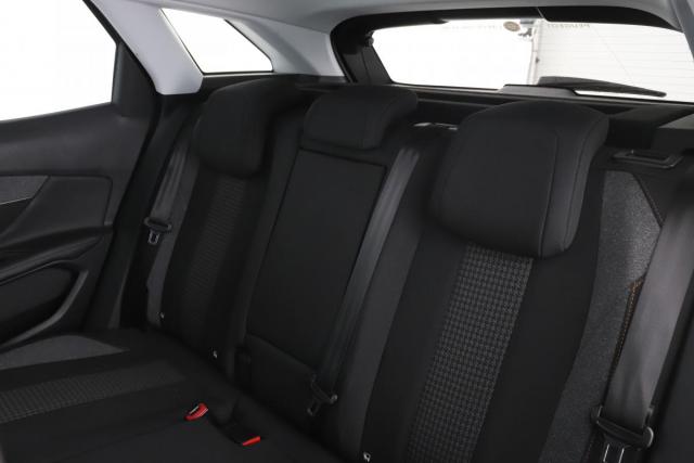 Peugeot 3008 image 3