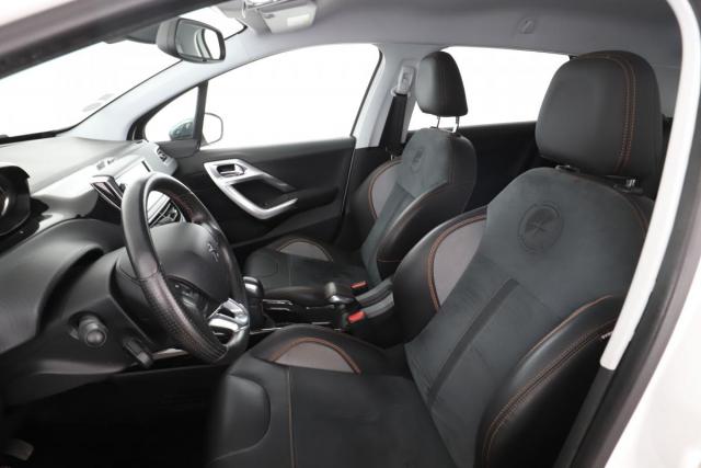 Peugeot 2008 image 7