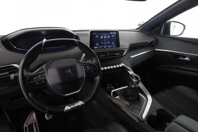 Peugeot 5008 image 8