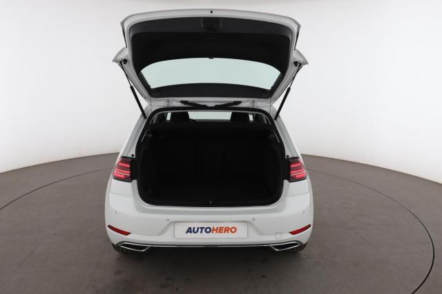 Volkswagen Golf image 3