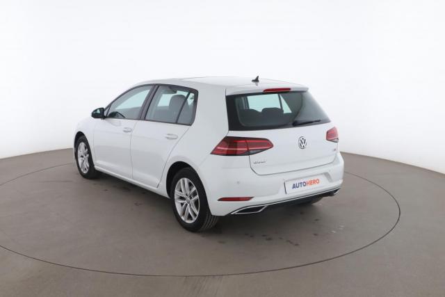 Volkswagen Golf image 6