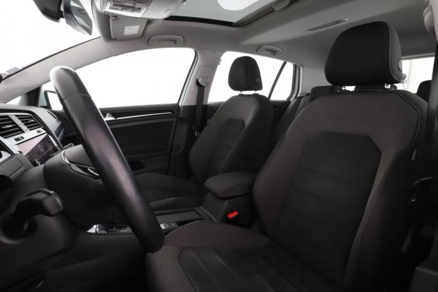 Volkswagen Golf image 5