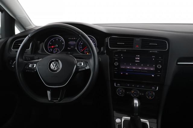Volkswagen Golf image 1