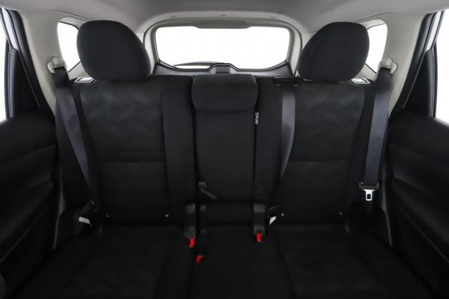 Nissan X-Trail image 6