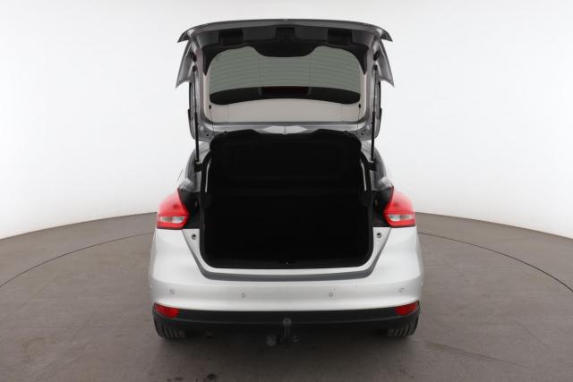 Ford Focus image 8