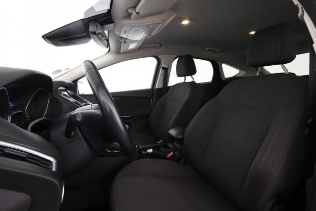 Ford Focus image 5