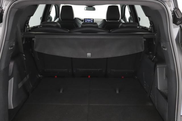 Peugeot 5008 image 1