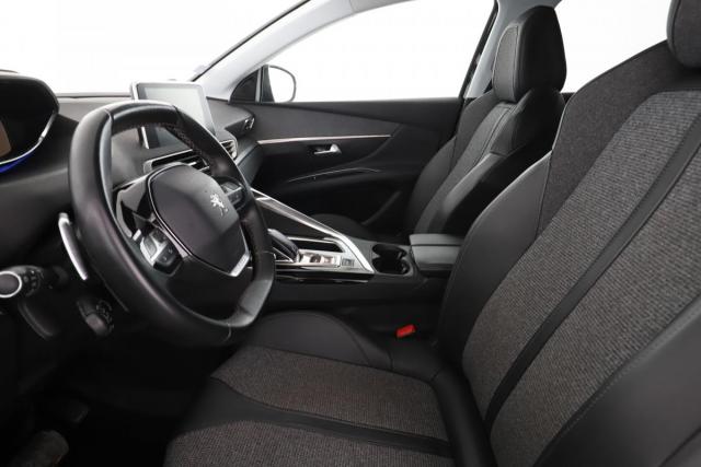 Peugeot 3008 image 2