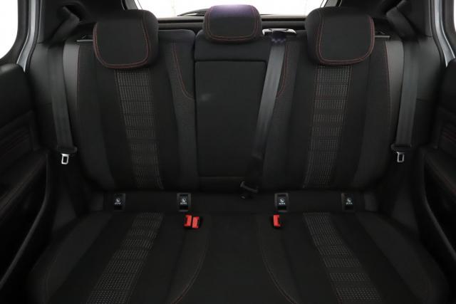 Peugeot 308 image 2
