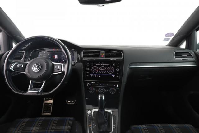 Volkswagen Golf image 6