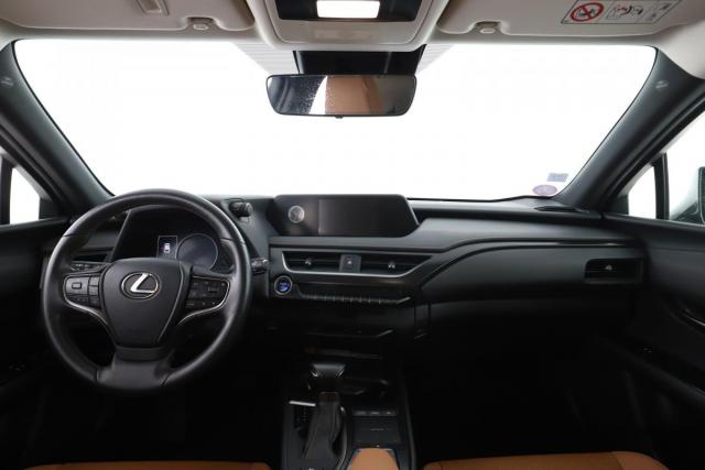 Lexus Ux image 4