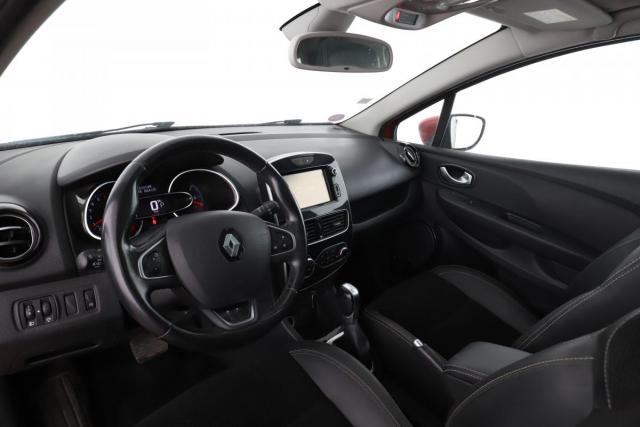 Renault Clio Estate image 3