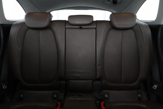Bmw X1 image 1