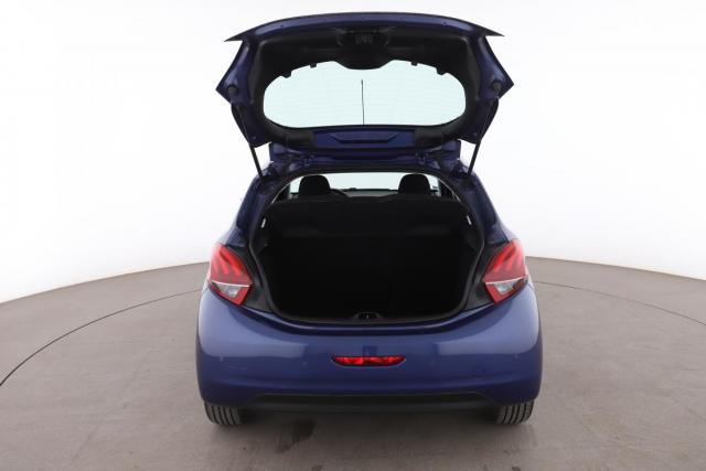Peugeot 208 image 4
