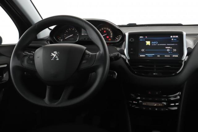 Peugeot 208 image 1