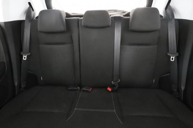 Peugeot 208 image 3