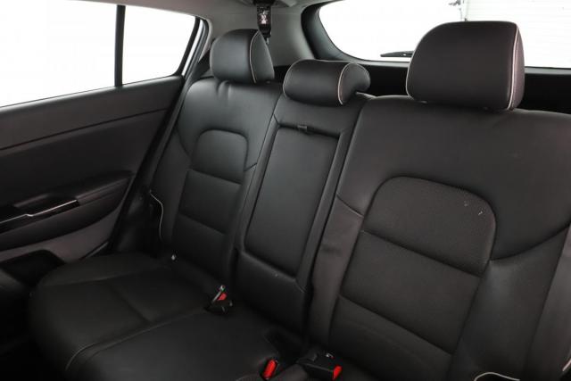 Kia Sportage image 4