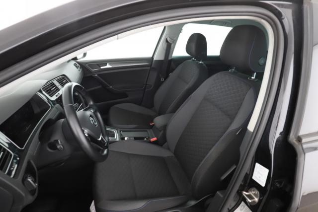 Volkswagen Golf image 7