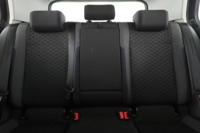 Volkswagen Golf image 1