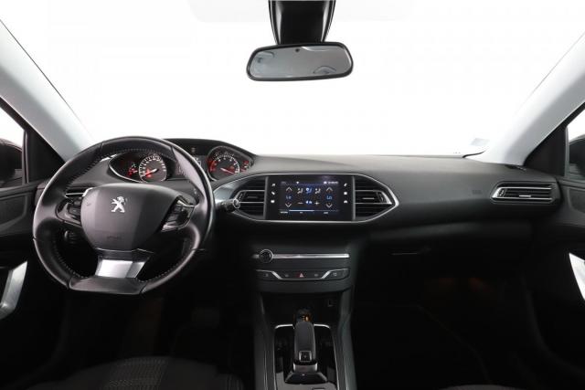 Peugeot 308 image 8