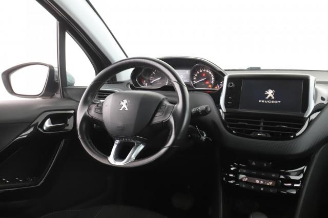 Peugeot 208 image 4