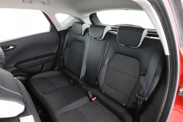 Renault Captur image 1