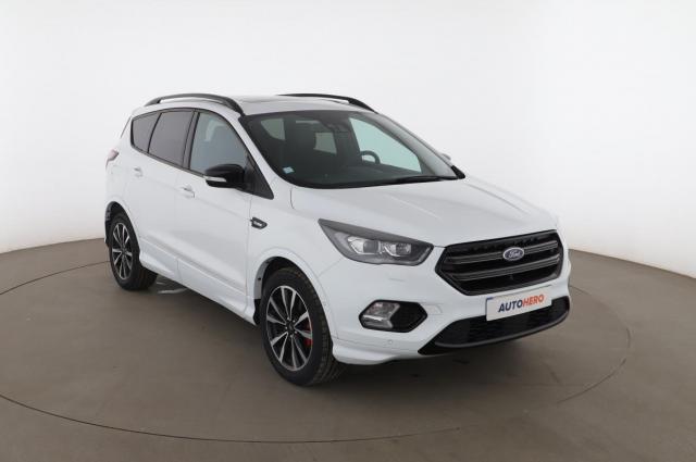 Ford Kuga image 1