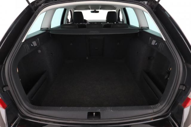 Skoda Octavia image 5