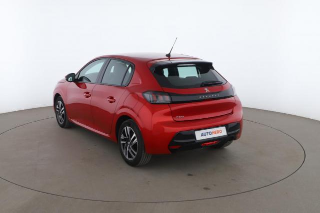 Peugeot 208 image 1