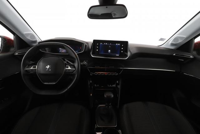Peugeot 208 image 8