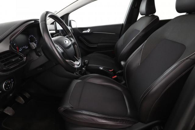 Ford Fiesta image 8
