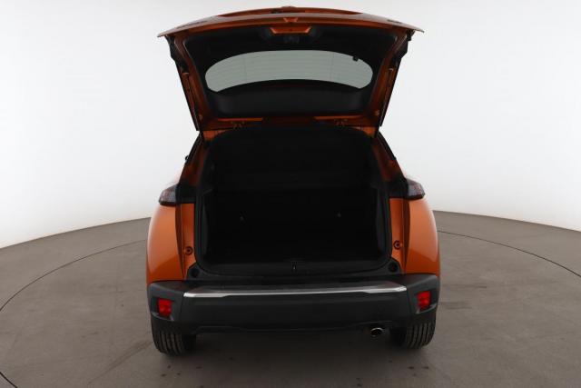 Peugeot 2008 image 2