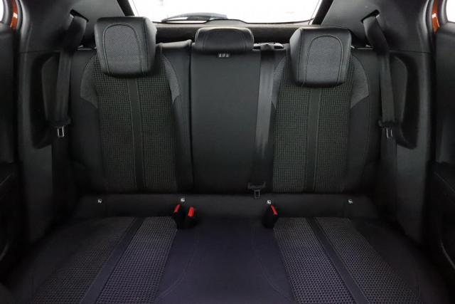 Peugeot 2008 image 9