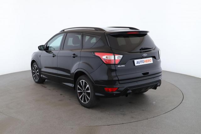 Ford Kuga image 5
