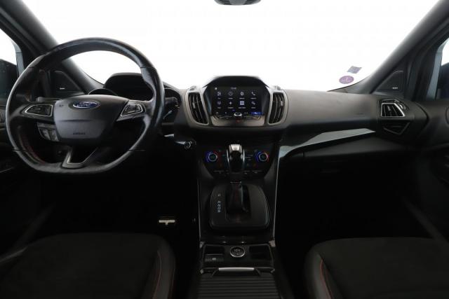 Ford Kuga image 8