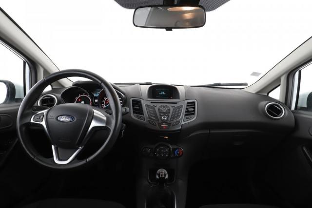 Ford Fiesta image 8
