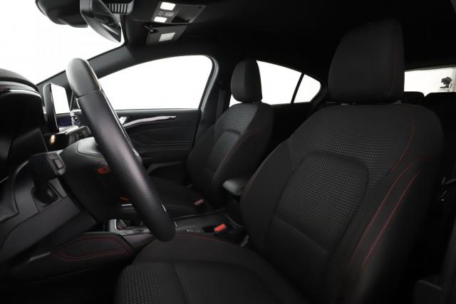 Ford Focus image 2