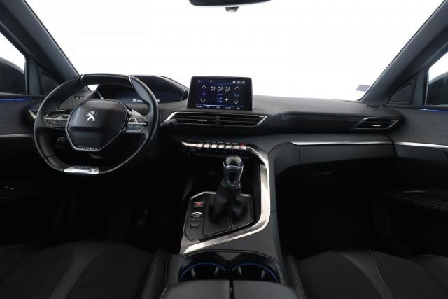 Peugeot 3008 image 3