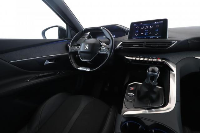 Peugeot 3008 image 7